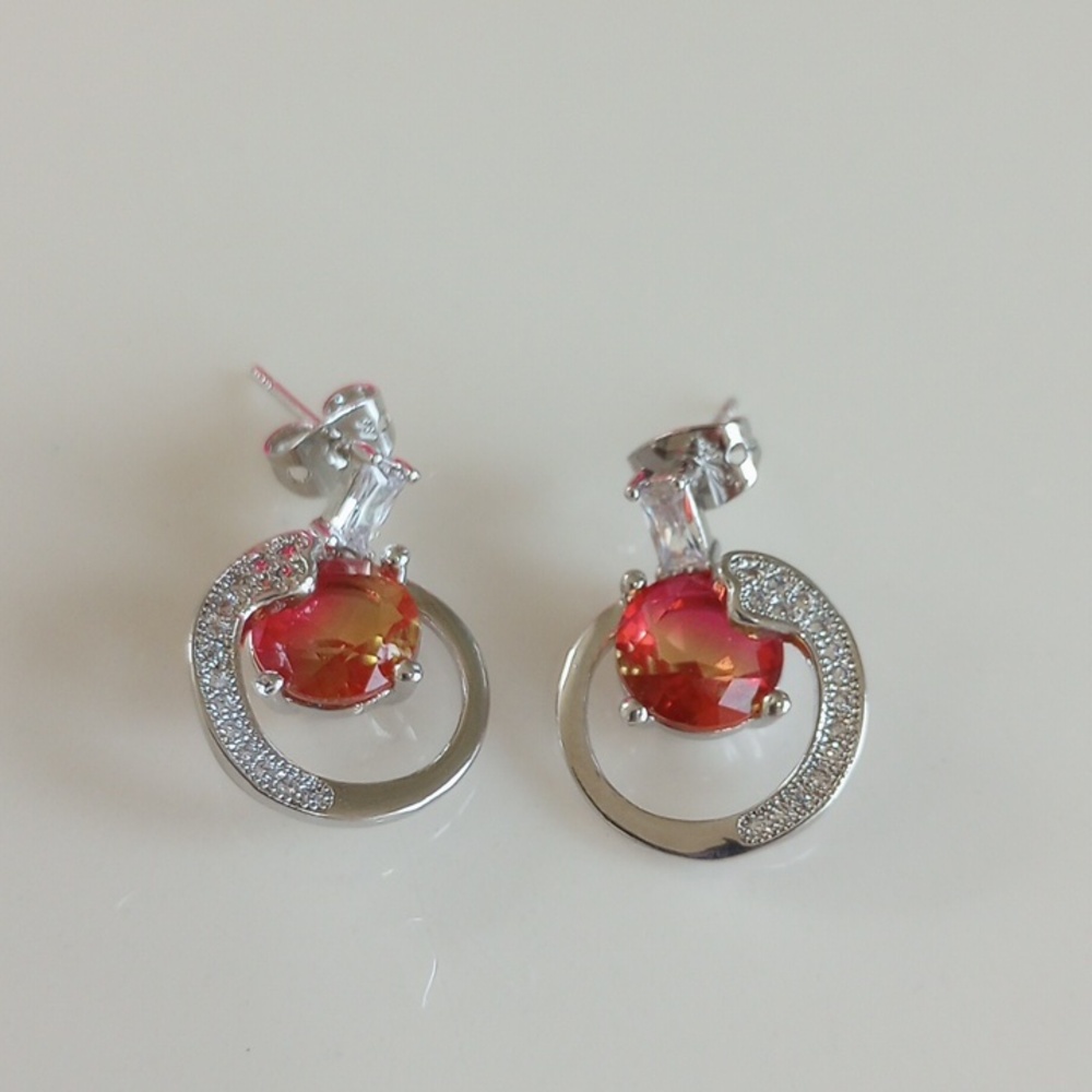 NEW 925 Sterling Silver Necklace and Zirconia Earrings - Picture 5 of 6